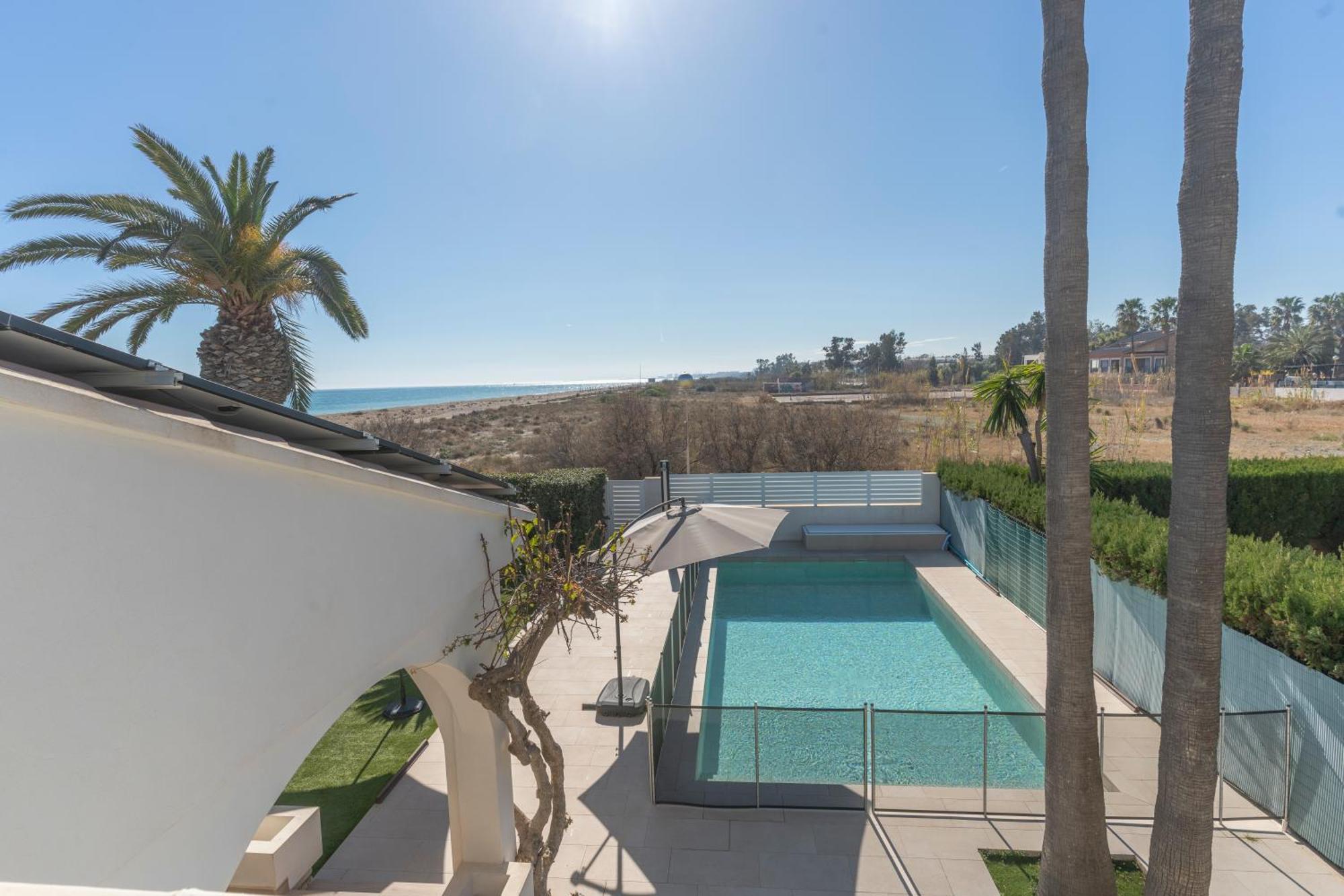 Exquisita Villa Frente Al Mar ซากุนโต ภายนอก รูปภาพ