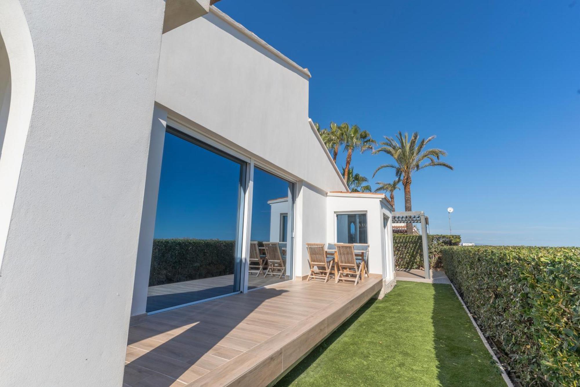 Exquisita Villa Frente Al Mar ซากุนโต ภายนอก รูปภาพ