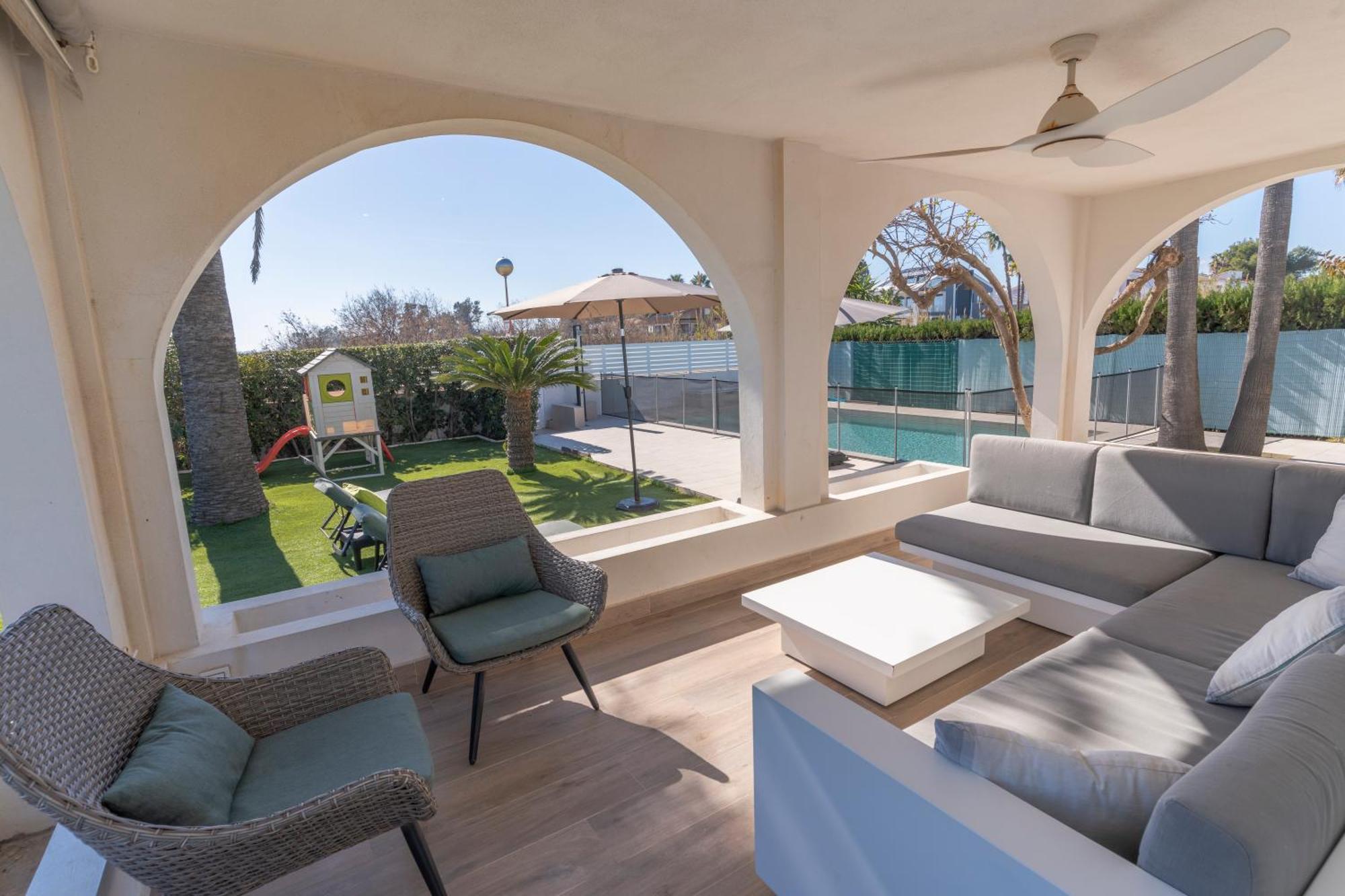 Exquisita Villa Frente Al Mar ซากุนโต ภายนอก รูปภาพ