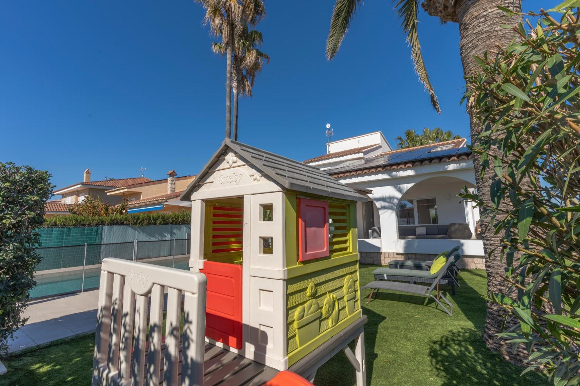 Exquisita Villa Frente Al Mar ซากุนโต ภายนอก รูปภาพ
