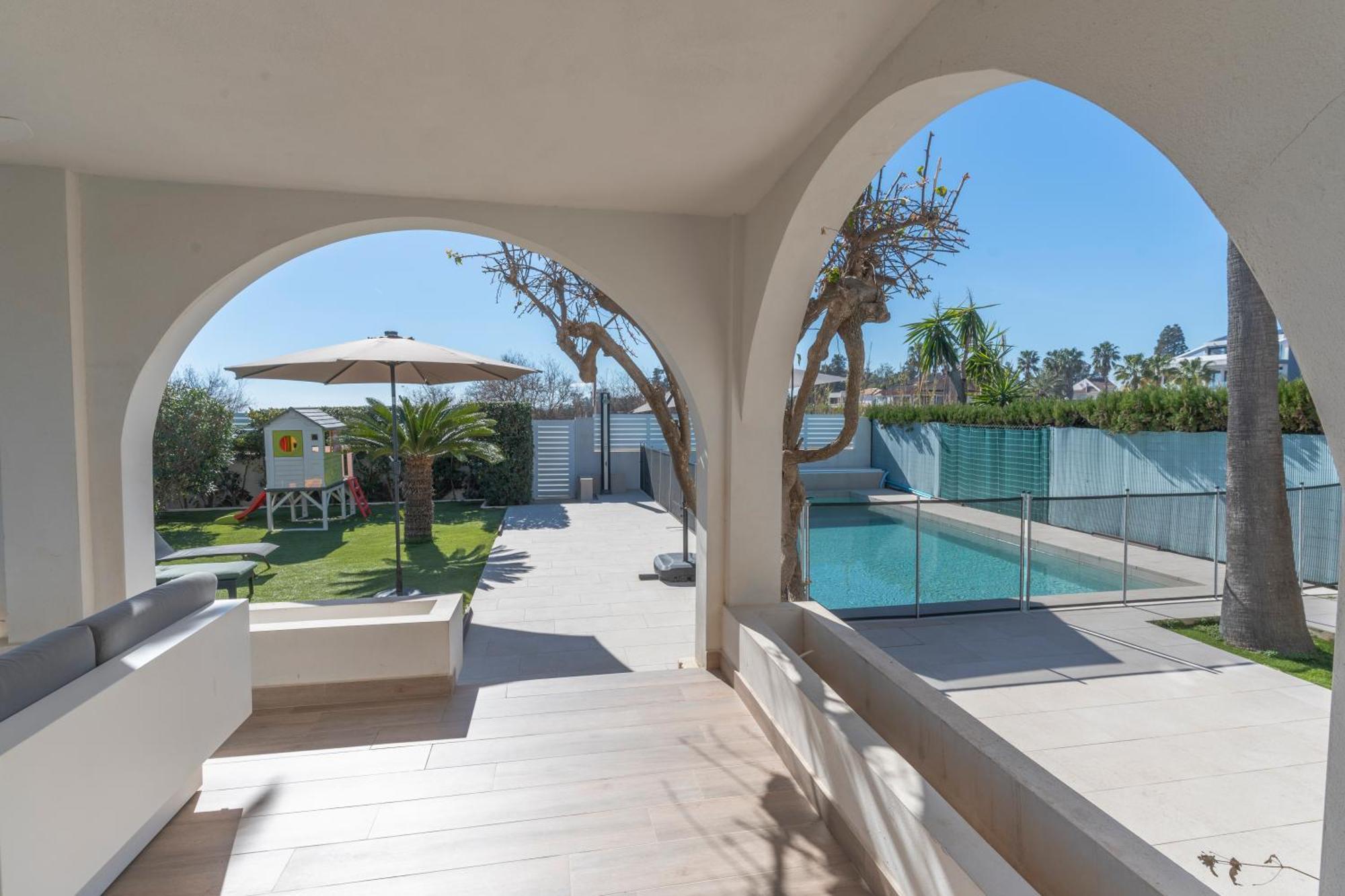 Exquisita Villa Frente Al Mar ซากุนโต ภายนอก รูปภาพ