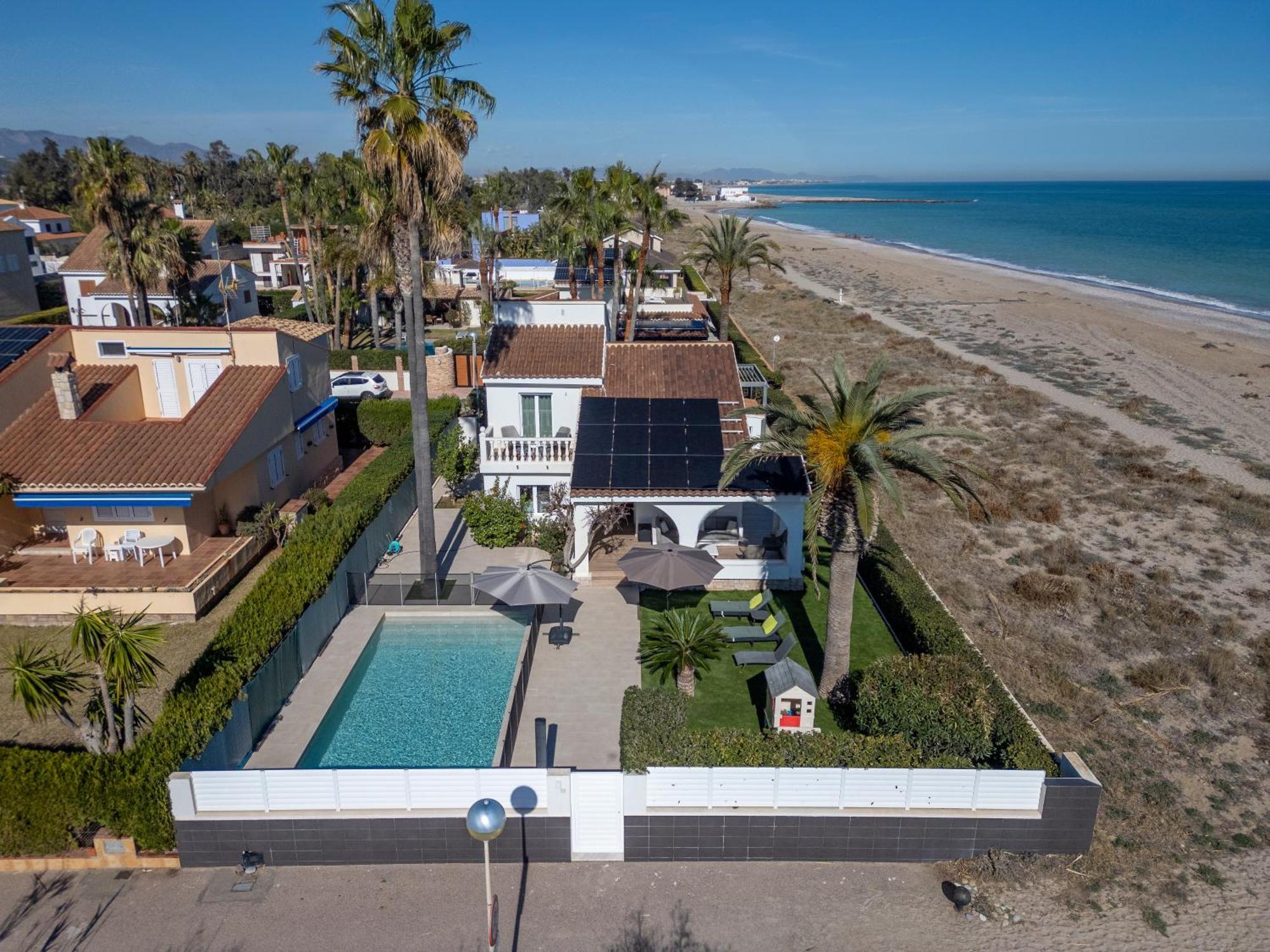 Exquisita Villa Frente Al Mar ซากุนโต ภายนอก รูปภาพ