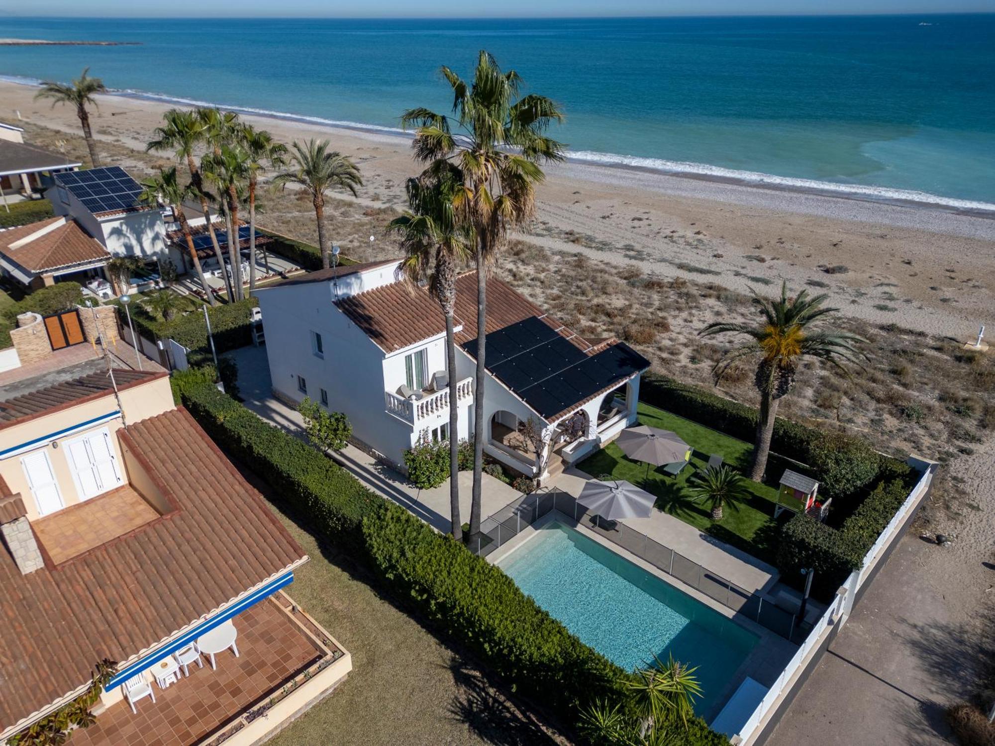 Exquisita Villa Frente Al Mar ซากุนโต ภายนอก รูปภาพ